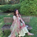 Organza floral three pis